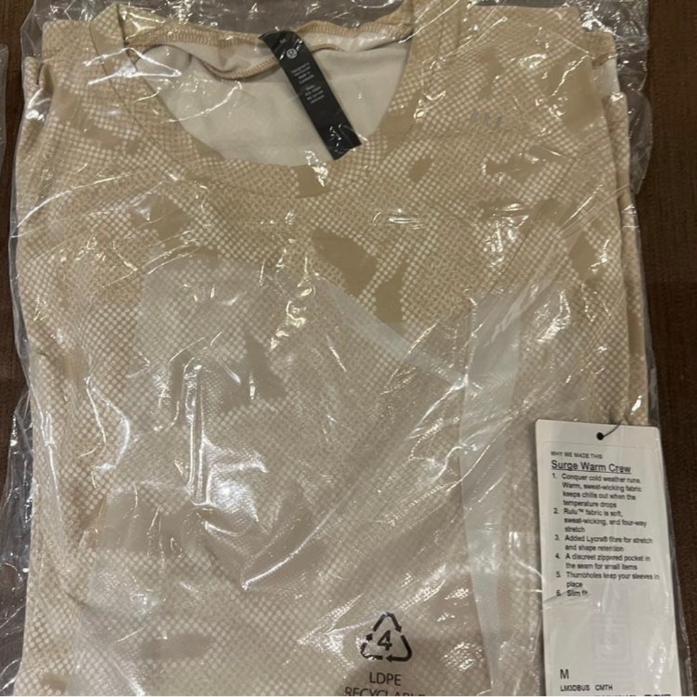 Lululemon S-S Surge Warm Crew Top😎Summer Special - Picture 4 of 7
